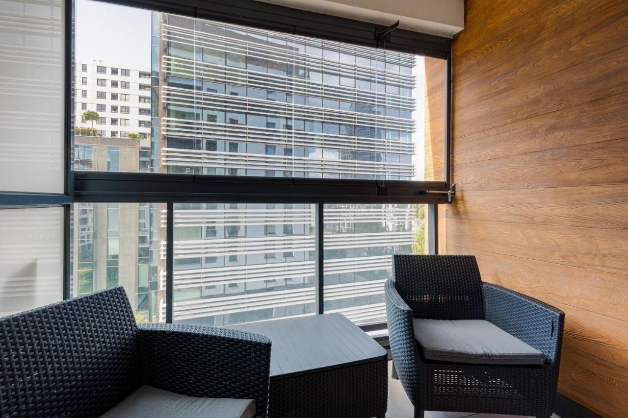City Center Apartments Grzybowska With Parking By Noclegi Renters Varşovia Exterior foto